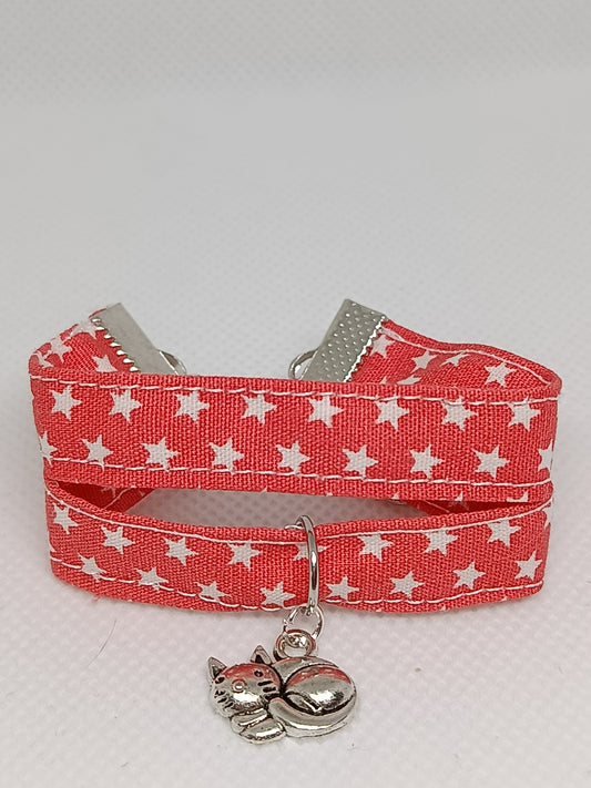 bracelet avec pendentif chat