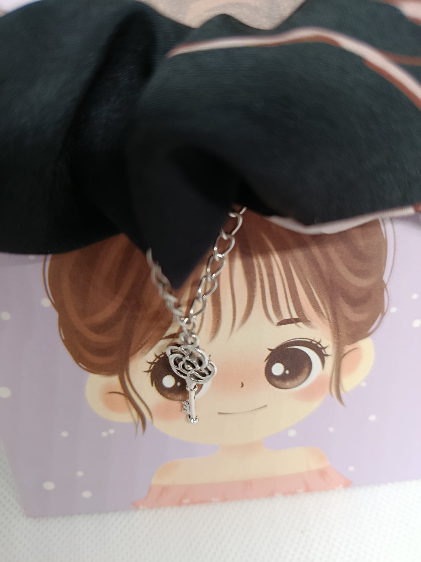 chouchou avec pendentif clé