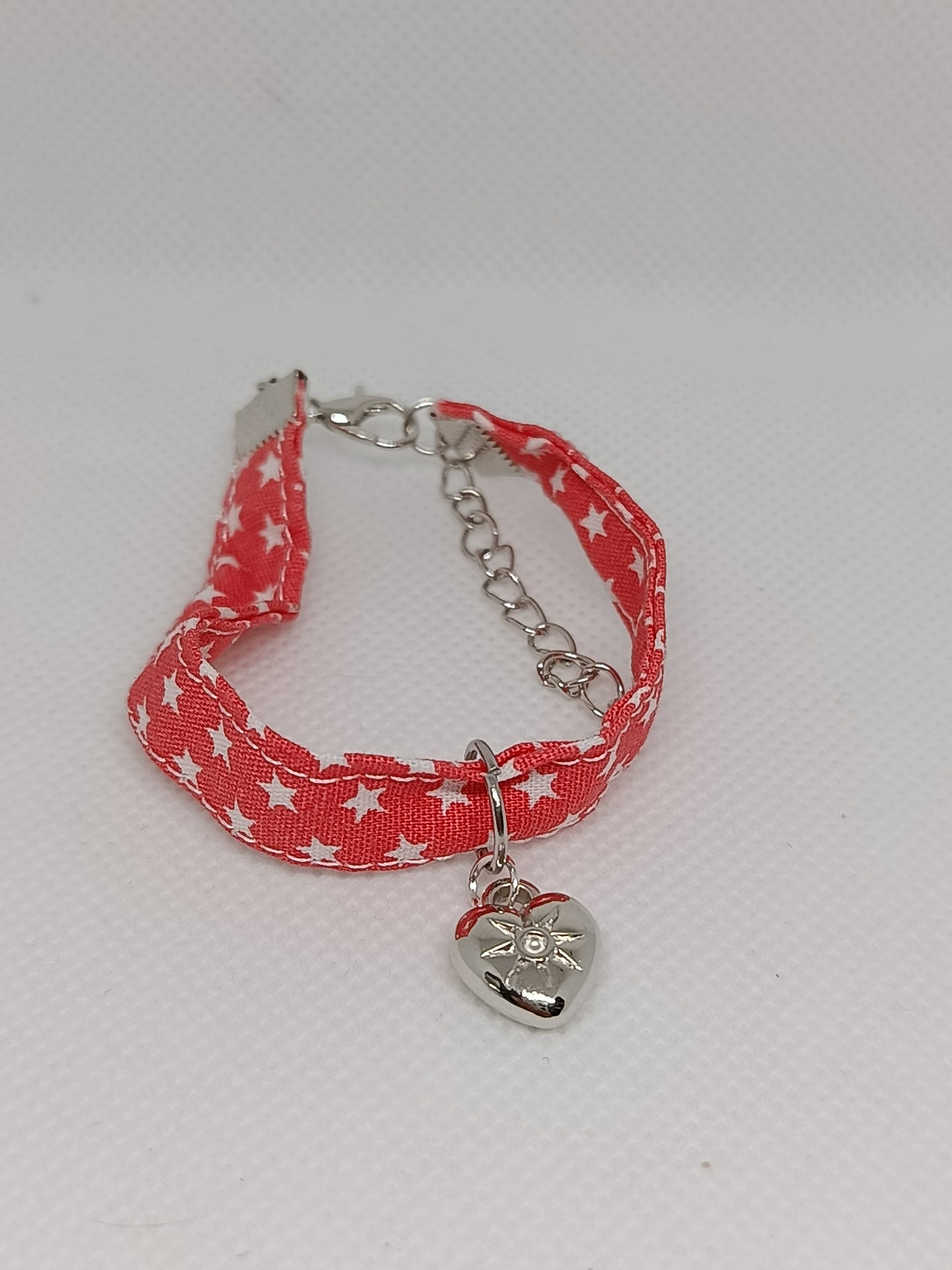 bracelet avec pendentif cœur
