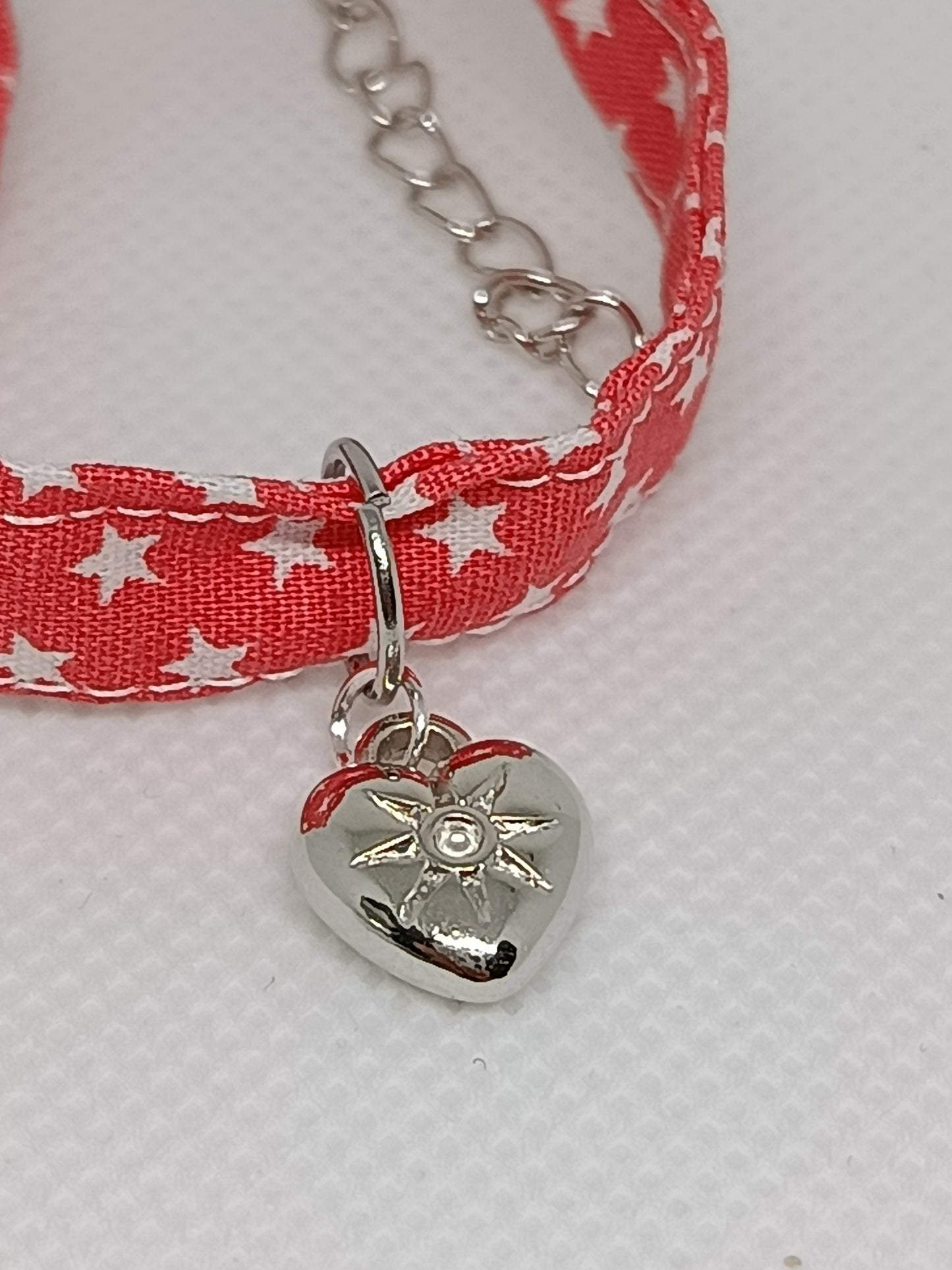 bracelet avec pendentif cœur